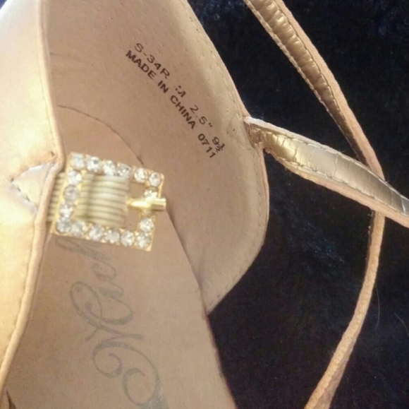 🔥PRO BALLROOM,TANGO, BELLYDANCE,WEDDING - Picture 4 of 5